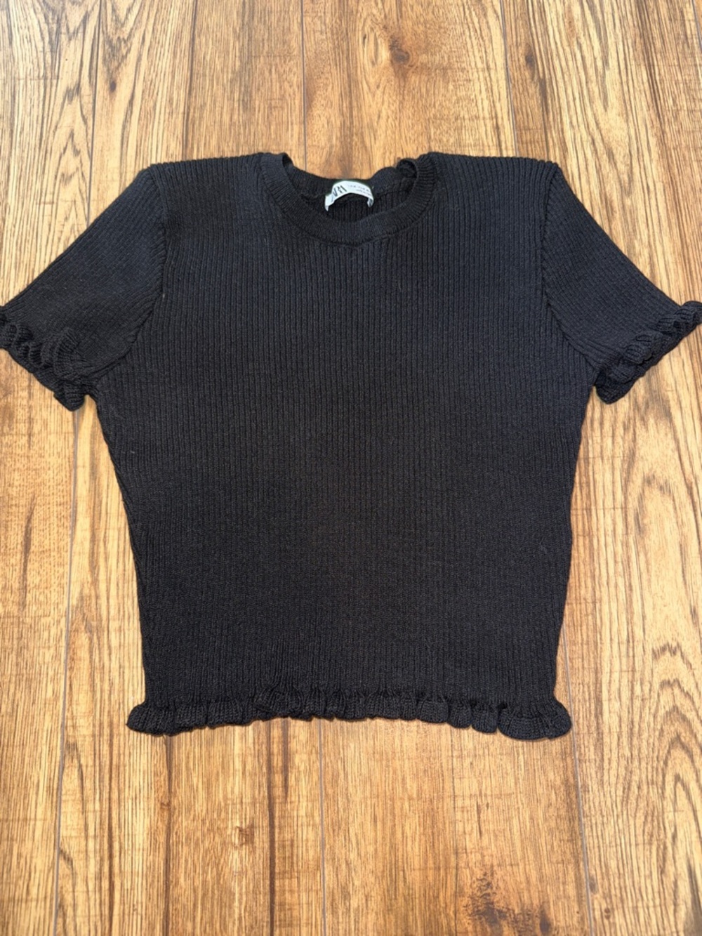 Zara Black Ribbed Short-Sleeve Knit crop Top